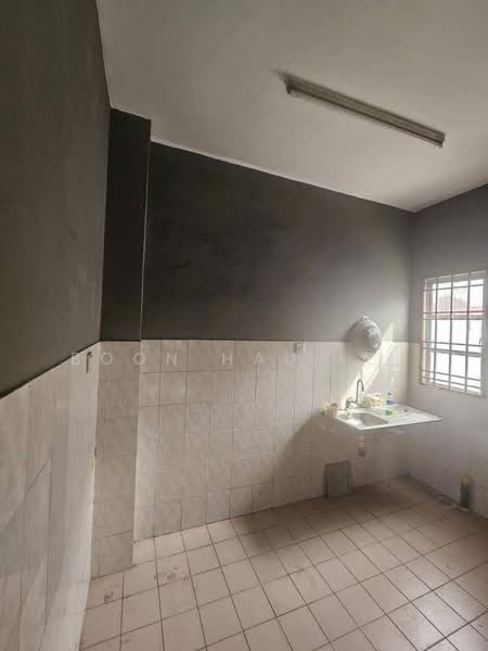 2-storey Terraced House for Sale in Bukit Indah (Iskandar Puteri (Nusajaya)) - Boon Hau Lee - Kitchen - PropertyGuru.com.my
