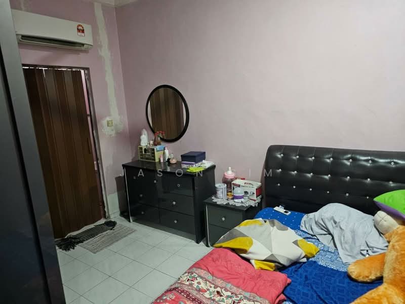 Taman Senai Utama untuk Untuk Dijual - RM 488,000, Mac 2026 - Bedroom - PropertyGuru.com.my