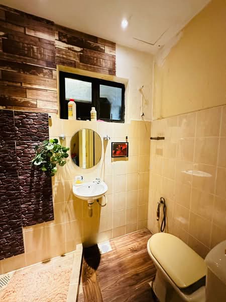 2-storey Terraced House for Sale in Usj 9 (Subang Jaya) - Nicky Lai - Bathroom - PropertyGuru.com.my