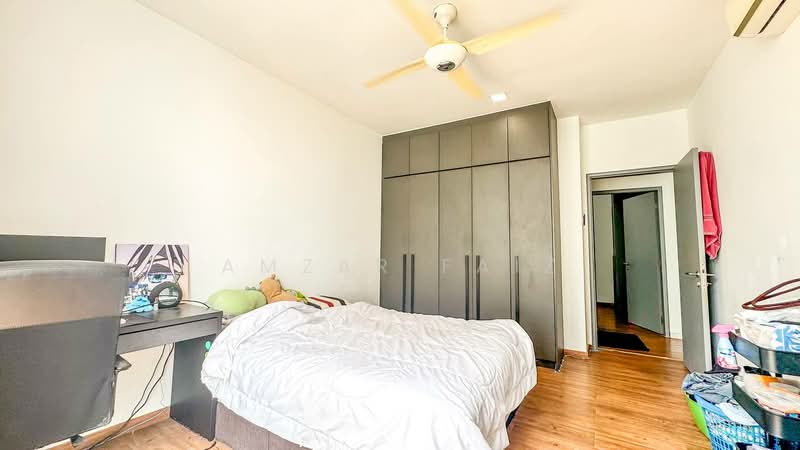 Condominium for Sale at Lakefront Homes - Amzar Faiz - Bedroom - PropertyGuru.com.my