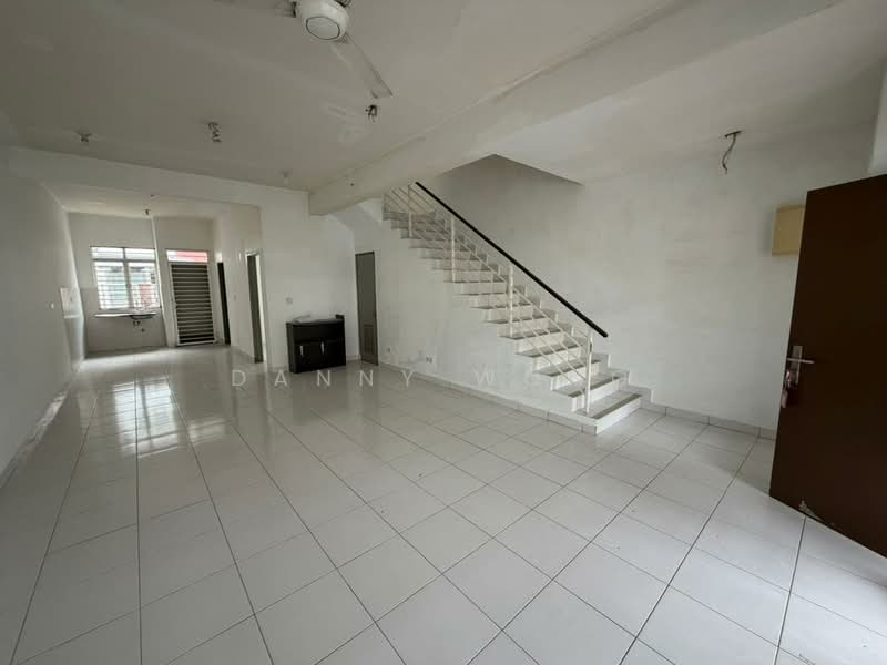 2-storey Terraced House for Sale in Rawang (Selangor) - Danny Wong - Living Room - PropertyGuru.com.my