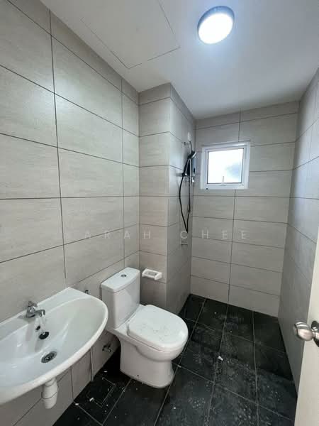 Service Residence for Rent at Residensi Rimbun @ Canopy Hills - Sarah Chee - Bathroom - PropertyGuru.com.my