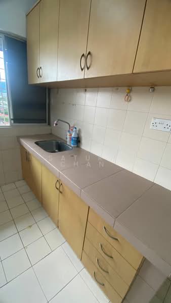 Flat for Sale at Pandan Ria (Block D) - Saturn Chan - Kitchen - PropertyGuru.com.my