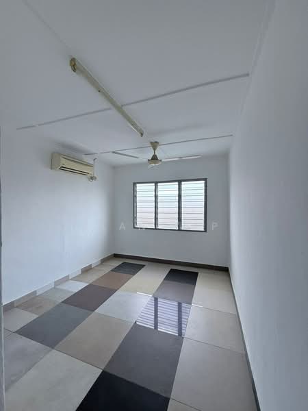 2-storey Terraced House for Sale in Taman Nora (Ulu Tiram) - Alan Yap - Interior - PropertyGuru.com.my