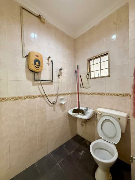 2-storey Terraced House for Sale in Cheras (Selangor) - Eddy Lee - Bathroom - PropertyGuru.com.my