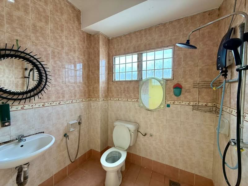 2-storey Terraced House for Sale in Cheras (Selangor) - Eddy Lee - Bathroom - PropertyGuru.com.my