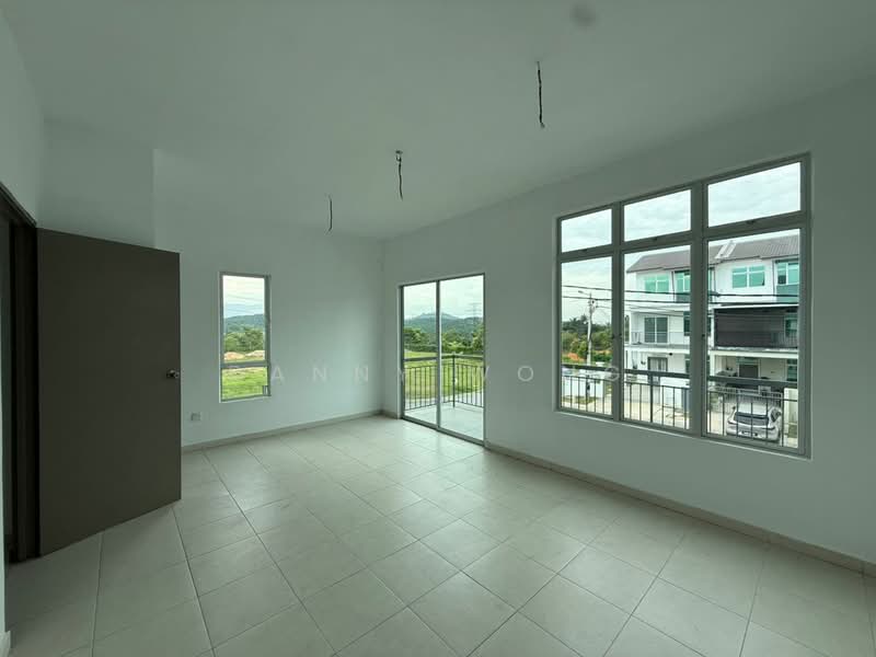 2.5-storey Terraced House for Sale in Taman Kundang Jaya (Rawang) - Danny Wong - Interior - PropertyGuru.com.my