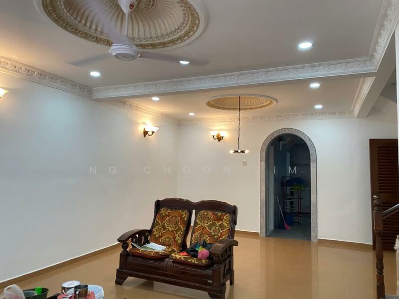 2-storey Terraced House for Sale in Desa Latania (Shah Alam) - Ng Choon Lim - Living Room - PropertyGuru.com.my