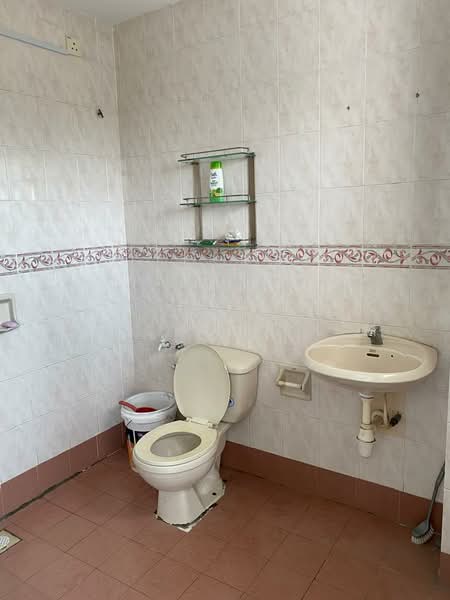 2-storey Terraced House for Sale in Desa Latania (Shah Alam) - Ng Choon Lim - Bathroom - PropertyGuru.com.my
