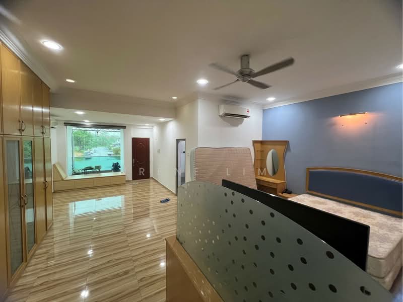 Taman Pulai Utama untuk Untuk Dijual - RM 680,000, Mac 2026 - Bedroom - PropertyGuru.com.my