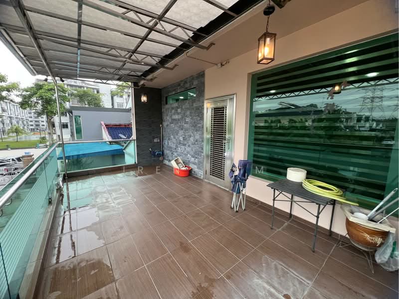 Taman Pulai Utama untuk Untuk Dijual - RM 680,000, Mac 2026 - Balcony - PropertyGuru.com.my