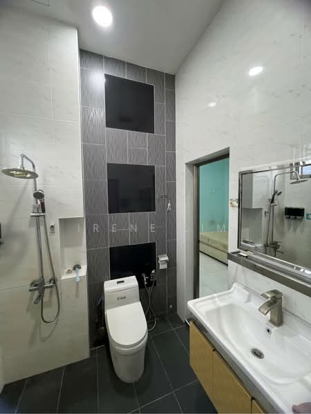 Taman Pulai Utama untuk Untuk Dijual - RM 680,000, Mac 2026 - Bathroom - PropertyGuru.com.my