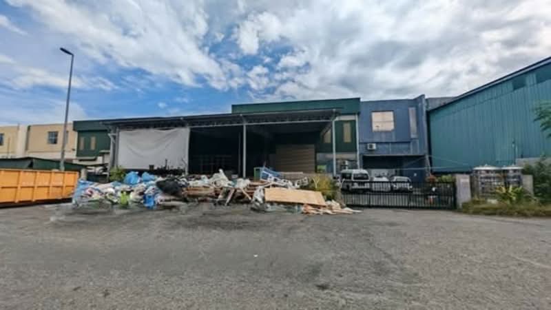 Semi-D Factory for Sale in Balakong (Cheras) - Tony YY - Exterior - PropertyGuru.com.my