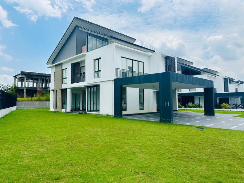 Bungalow for Sale in Kajang (Selangor) - Arifuddin Bahari - Exterior - PropertyGuru.com.my