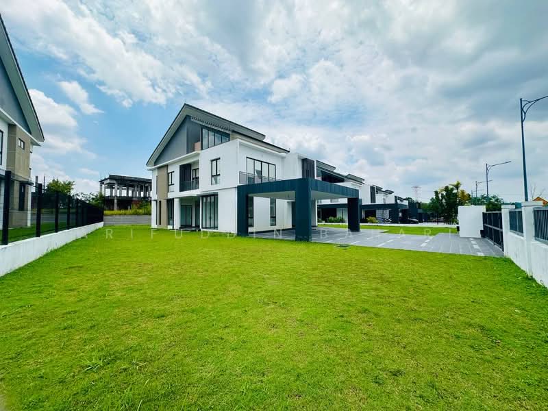 Bungalow for Sale in Kajang (Selangor) - Arifuddin Bahari - Exterior - PropertyGuru.com.my