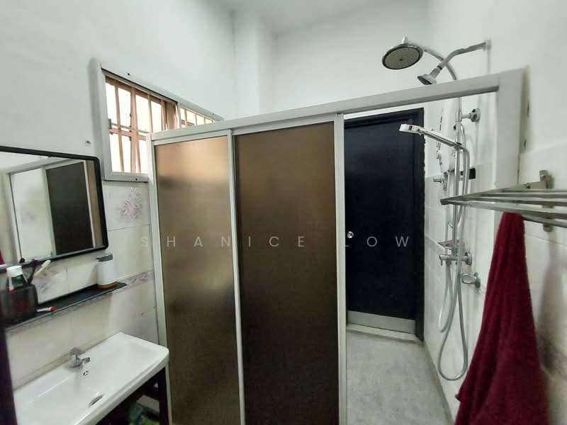 Rumah Teres 2.5 Tingkat untuk Dijual di Bayan Hill Homes (Puchong) - Shanice Low - Bathroom - PropertyGuru.com.my