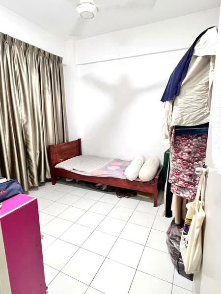 Residensi Medan untuk Untuk Dijual - RM 350,000, Mac 2026 - Bedroom - PropertyGuru.com.my