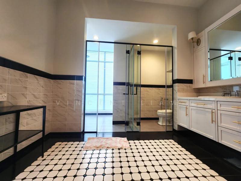 Rumah Berkembar untuk Dijual di Saujana (Selangor) - Vincent Liaw - Bathroom - PropertyGuru.com.my