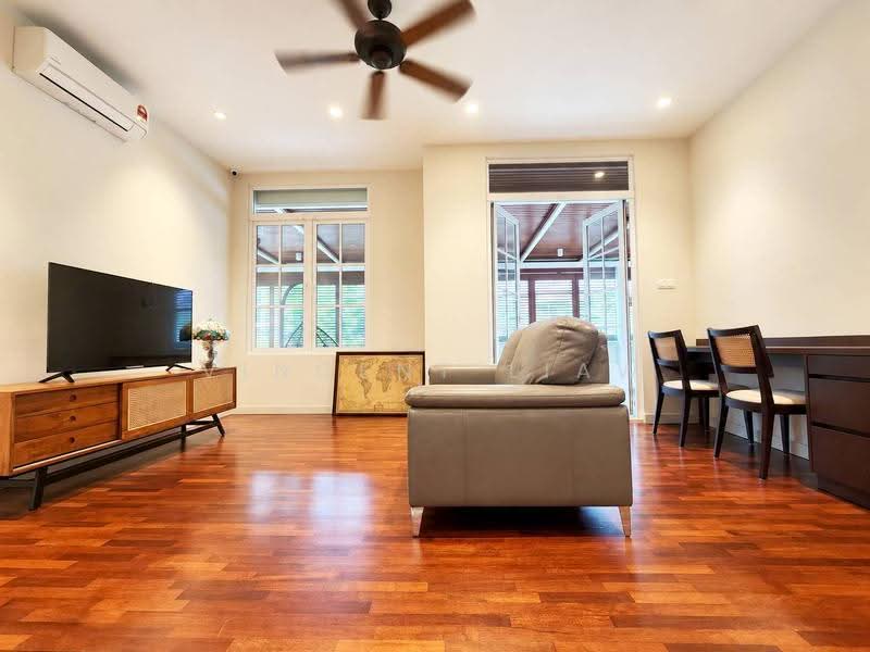 Semi-Detached House for Sale in Saujana (Selangor) - Vincent Liaw - Living Room - PropertyGuru.com.my