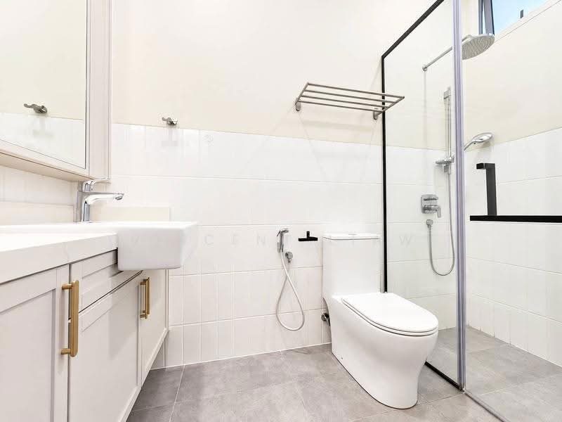 Semi-Detached House for Sale in Saujana (Selangor) - Vincent Liaw - Bathroom - PropertyGuru.com.my