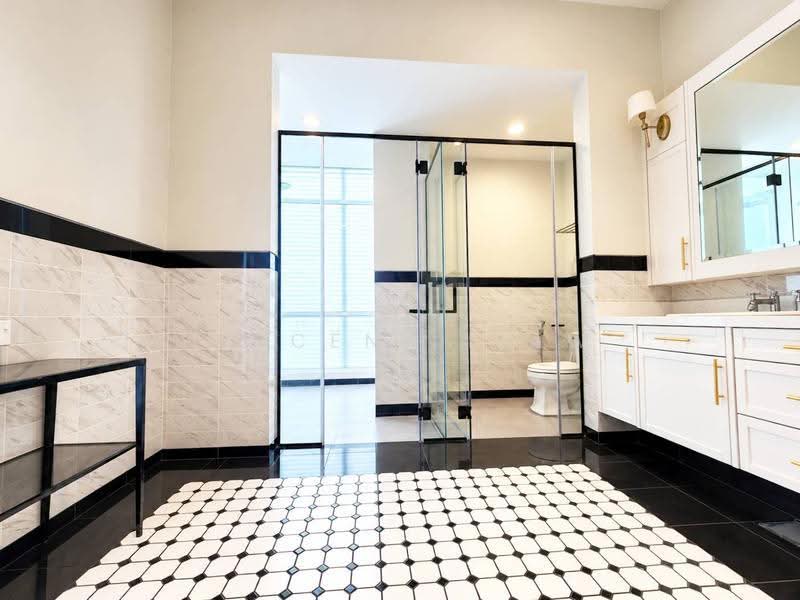 Semi-Detached House for Sale in Saujana (Selangor) - Vincent Liaw - Bathroom - PropertyGuru.com.my