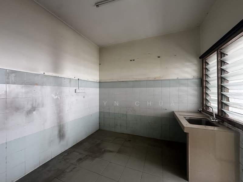 2-storey Terraced House for Sale in Subang Jaya (Selangor) - Jeslyn Chua - Kitchen - PropertyGuru.com.my