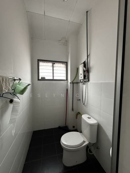 2-storey Terraced House for Sale in Subang Jaya (Selangor) - Jeslyn Chua - Bathroom - PropertyGuru.com.my