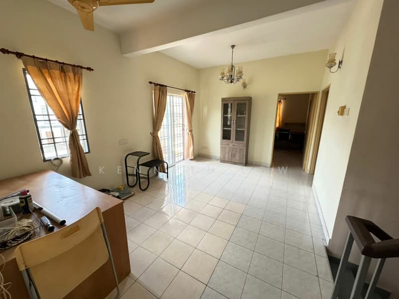 Taman Ikhlas Bandar Sungai Long untuk Untuk Dijual - RM 1,000,000, Mac 2026 - Living Room - PropertyGuru.com.my