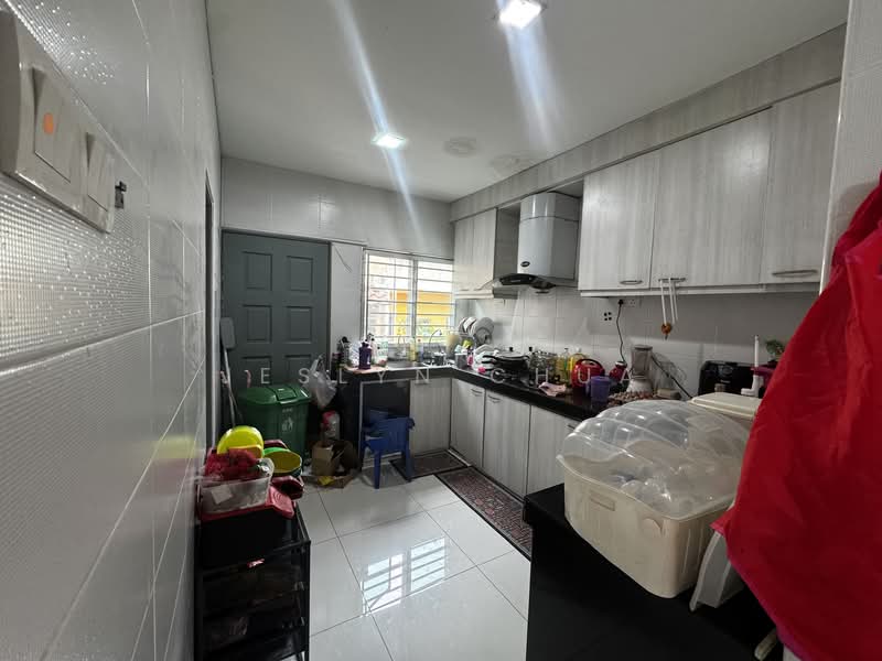 SS19 untuk Untuk Dijual - RM 950,000, Mac 2026 - Kitchen - PropertyGuru.com.my