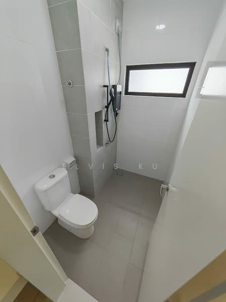 Taman Pelangi Indah untuk Untuk Dijual - RM 1,000,000, Mac 2026 - Bathroom - PropertyGuru.com.my