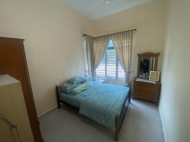 1-storey Terraced House for Sale in Alor Gajah (Melaka) - Iskandar Zukarnain - Bedroom - PropertyGuru.com.my