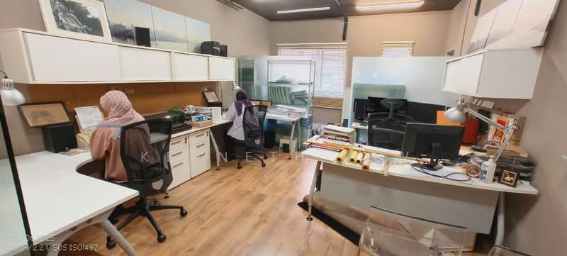 Office for Sale in Cheras Business Centre (Kuala Lumpur) - Kenneth Low - Study - PropertyGuru.com.my