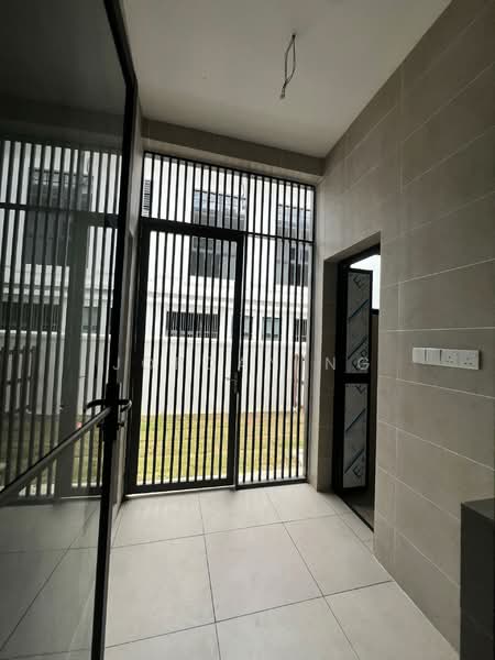 Semi-Detached House for Sale in Setia Eco Park (Setia Alam) - Jordan Ng - Entrance - PropertyGuru.com.my