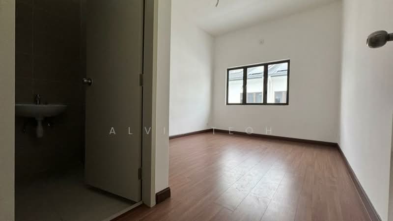 2-storey Terraced House for Sale in Setia Alam (Selangor) - Alvin Teoh - Bathroom - PropertyGuru.com.my