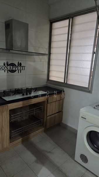 Suasana Sentral Loft untuk Untuk Dijual - RM 1,000,000, Mac 2026 - Kitchen - PropertyGuru.com.my