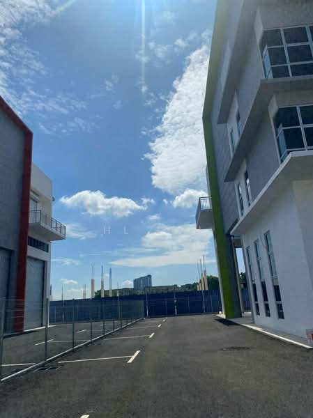 Factory for Rent in Puchong (Selangor) - HL Lau - Exterior - PropertyGuru.com.my