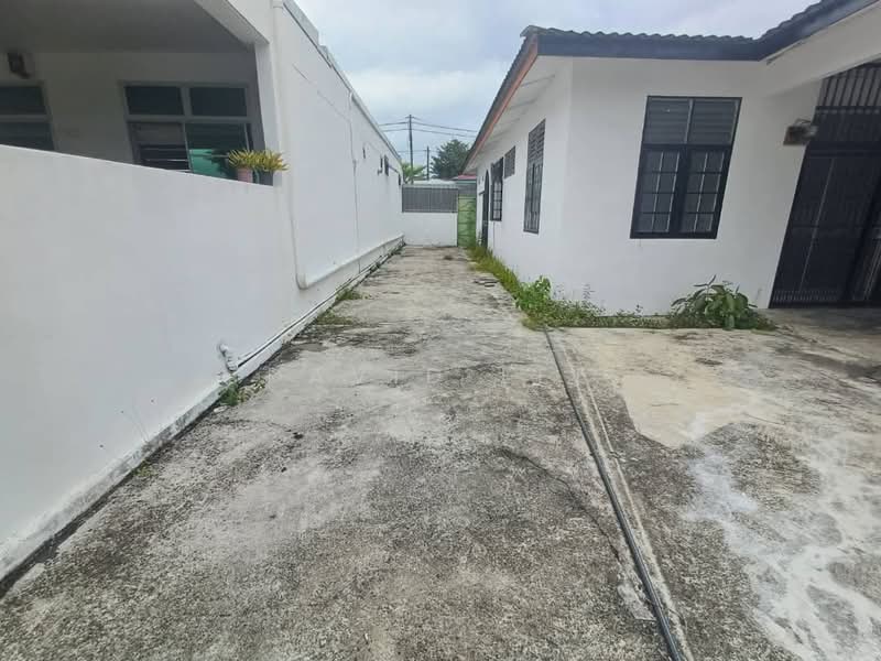 Semi-Detached House for Sale in Taman Cenderawasih Indah (Nibong Tebal) - David Lee - Exterior - PropertyGuru.com.my