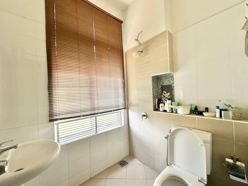 Semi-Detached House for Sale in Putrajaya (Putrajaya) - Tengku June Tengku Mamat - Bathroom - PropertyGuru.com.my