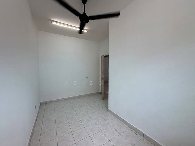 1-storey Terraced House for Sale in Bandar Bukit Raja (Klang) - Azizol . - Interior - PropertyGuru.com.my