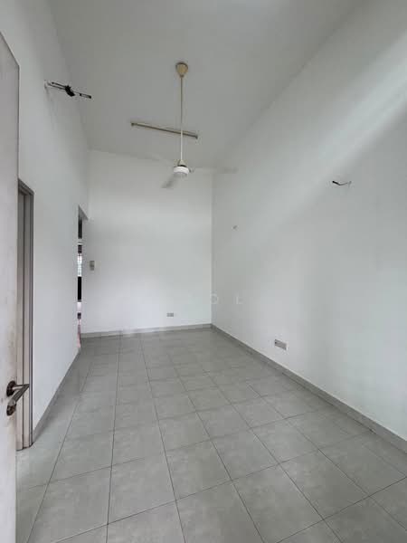 1-storey Terraced House for Sale in Bandar Bukit Raja (Klang) - Azizol . - Interior - PropertyGuru.com.my