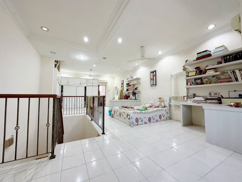 2.5-storey Terraced House for Sale in Taman Warisan Indah (Dengkil) - Ilman Nahri - Bedroom - PropertyGuru.com.my