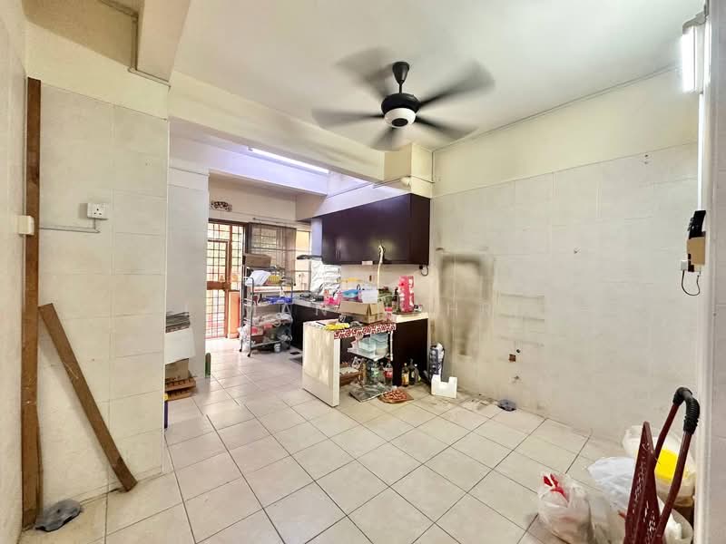 2-storey Terraced House for Sale in Putra Bestari (Subang Jaya) - Ilman Nahri - Kitchen - PropertyGuru.com.my