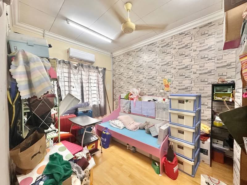 2-storey Terraced House for Sale in Putra Bestari (Subang Jaya) - Ilman Nahri - Bedroom - PropertyGuru.com.my