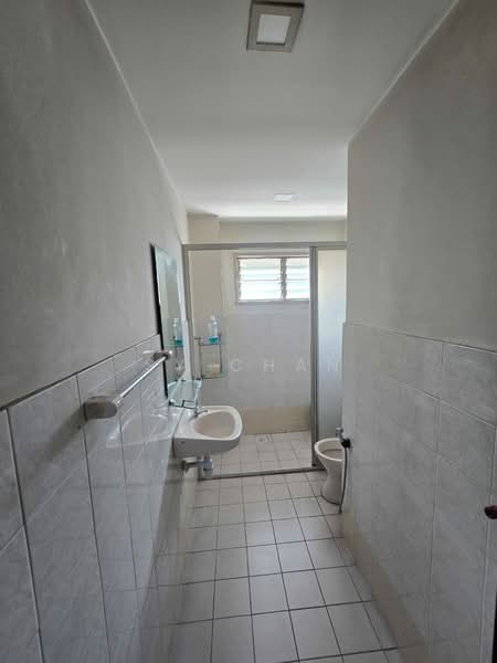 USJ 3C untuk Untuk Dijual - RM 1,000,000, Mac 2026 - Bathroom - PropertyGuru.com.my