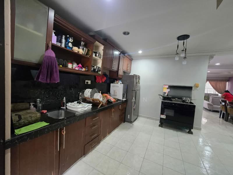 USJ 3C untuk Untuk Dijual - RM 1,000,000, Mac 2026 - Kitchen - PropertyGuru.com.my