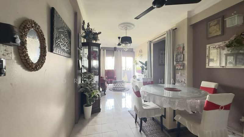 Apartment for Sale at Amazing Heights - Noraini Dahan - Living Room - PropertyGuru.com.my