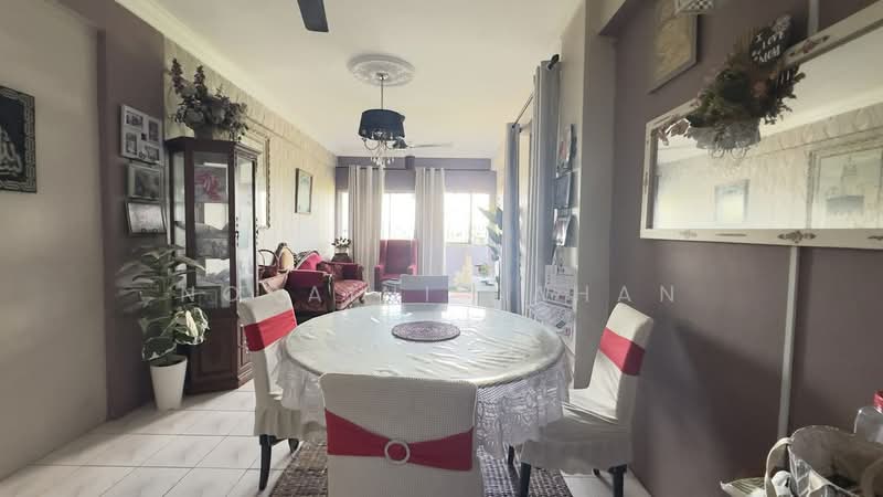 Apartment for Sale at Amazing Heights - Noraini Dahan - Living Room - PropertyGuru.com.my