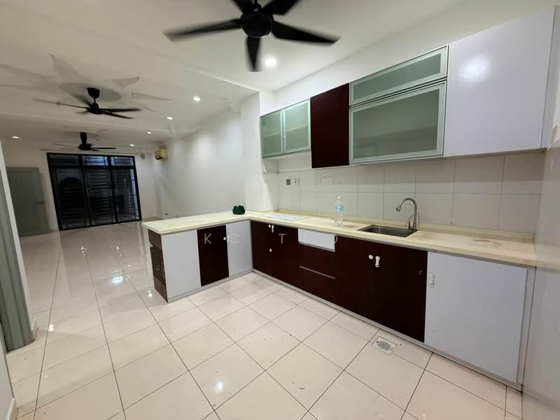 2-storey Terraced House for Rent in Iskandar Puteri (Nusajaya) (Johor) - Kc Teo - Kitchen - PropertyGuru.com.my