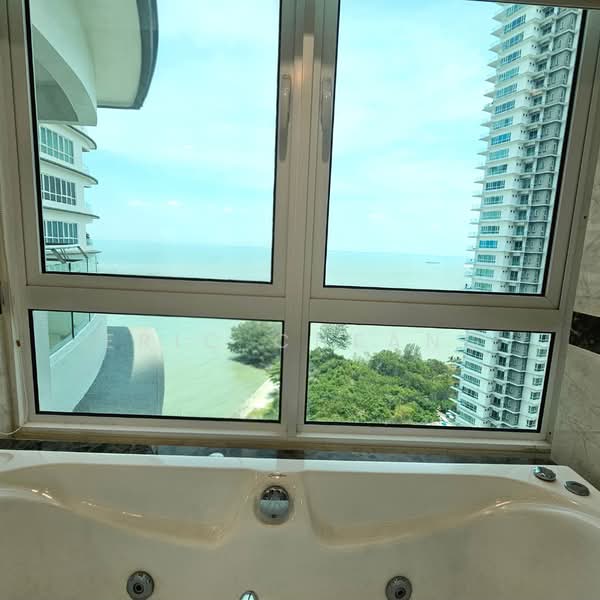 Kondominium untuk Disewa di The Cove Condominium - Eric Cheang - Seaview from your bath tub - PropertyGuru.com.my