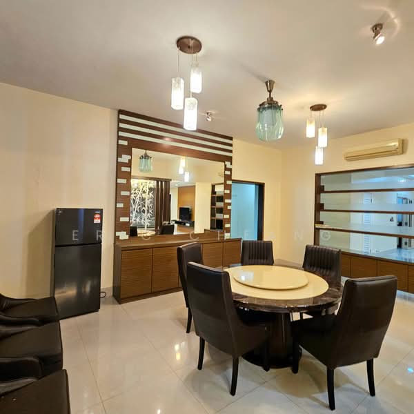 Condominium for Rent at The Cove Condominium - Eric Cheang - Dining Room - PropertyGuru.com.my